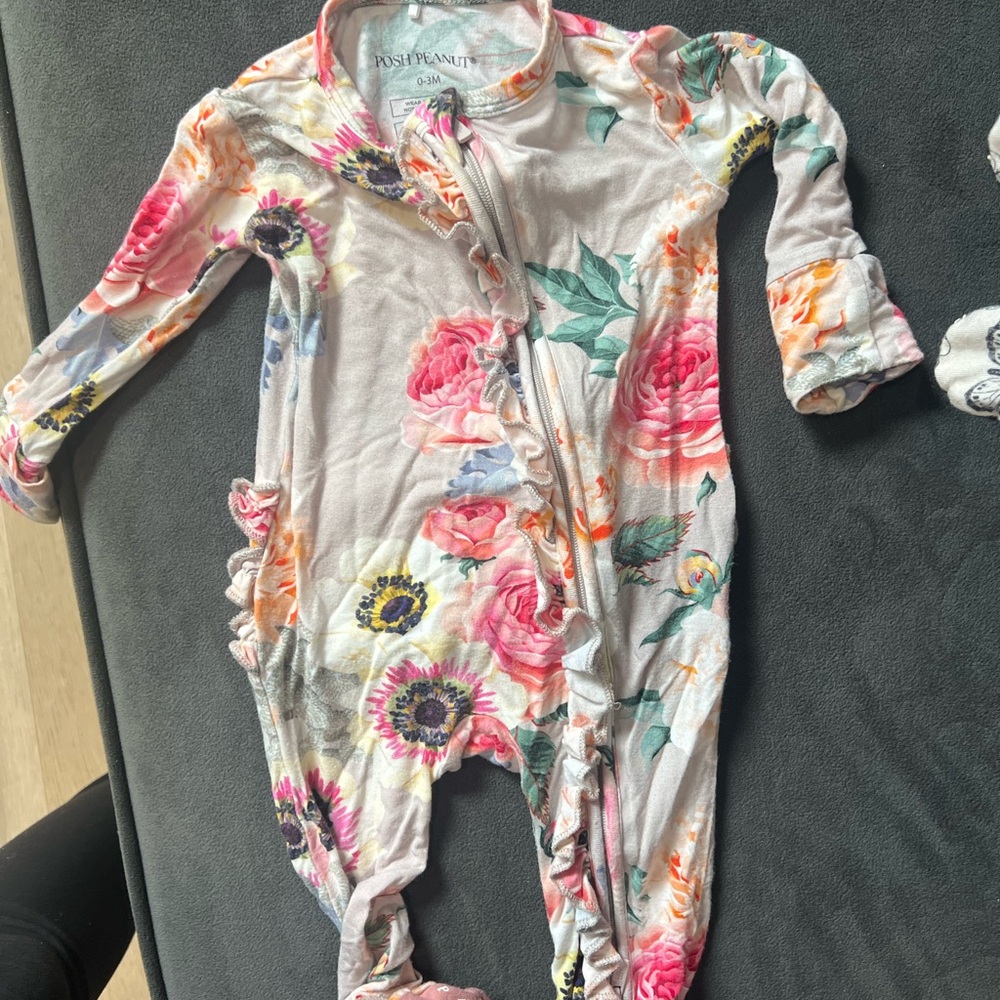 Posh Peanut 0-3M Pink and Green Floral Footies